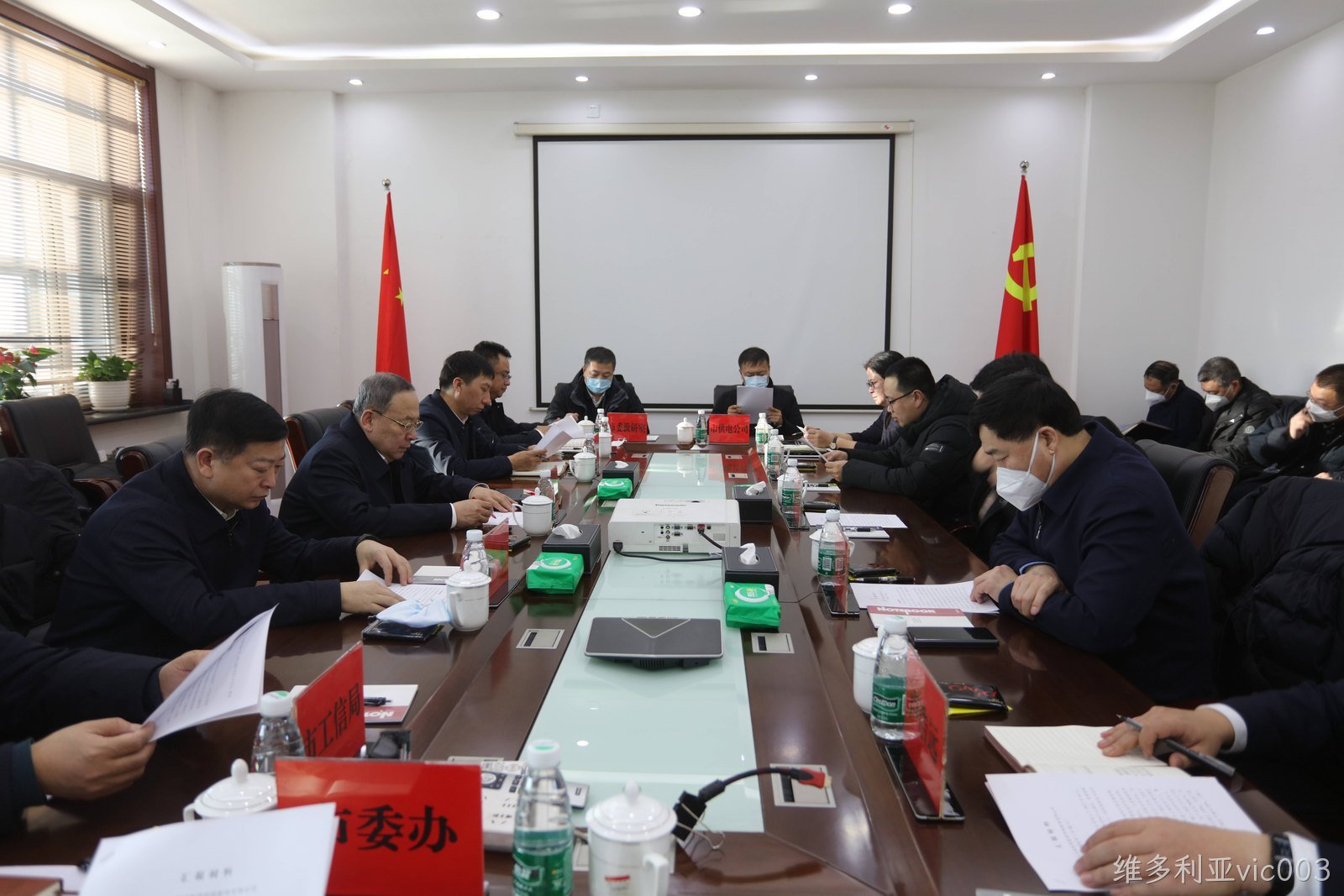 市委书记、市人大常委会主任王文力开工首日莅临维多利亚vic003调研座谈(图2)