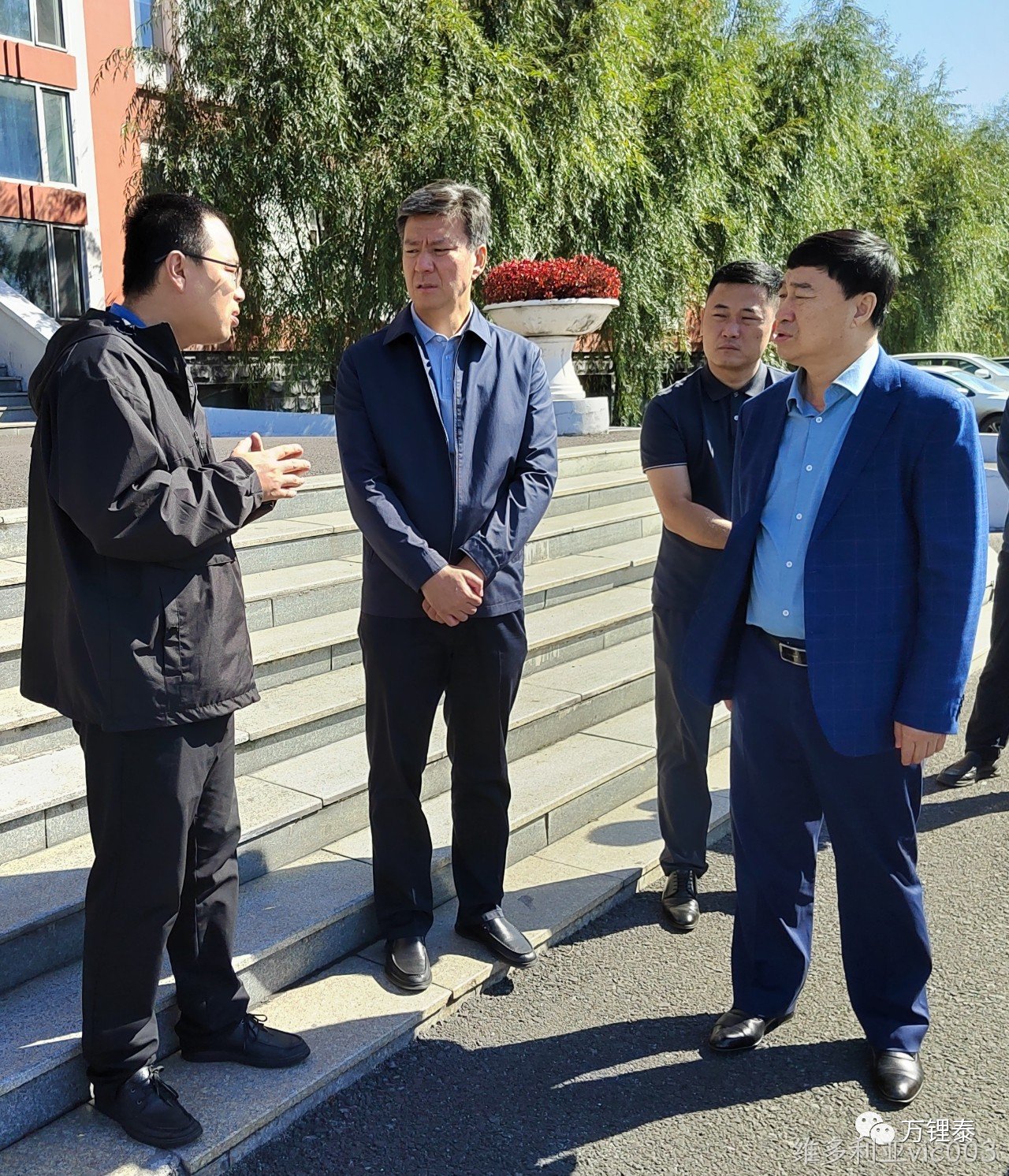 市委副书记王献宇莅临维多利亚vic003调研(图3)